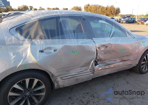 2016 Nissan Altima 2.5 Sv z USA, uszkodzony, nr VIN 1N4AL3AP7GC142689